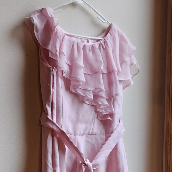 Pink Ruffled Sleeveless Belted Dress Size 14 - Picture 2 of 15